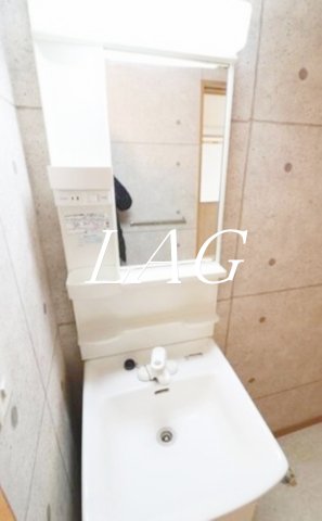 洗面設備　独立洗面台です。