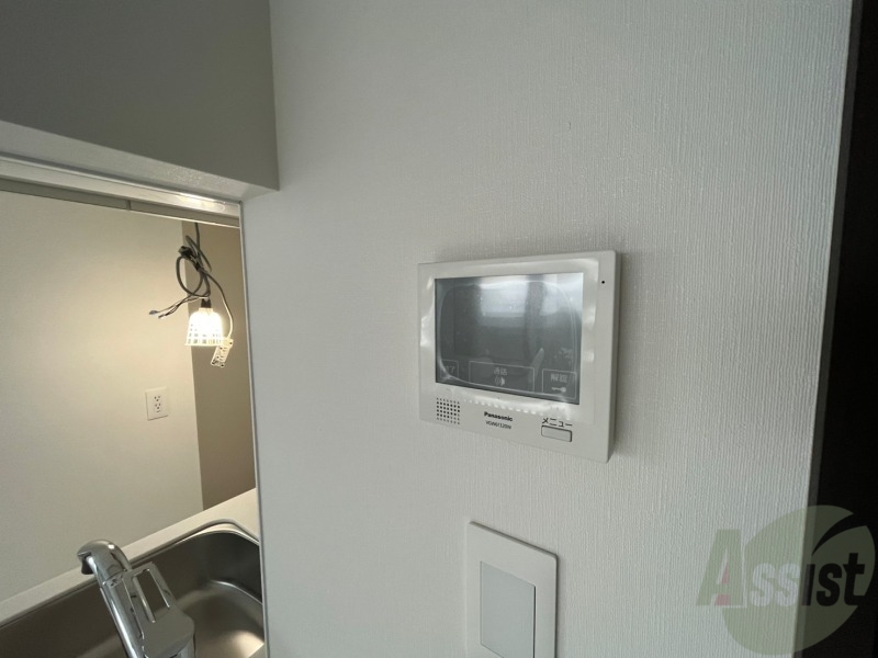 セキュリティ　ＴＶモニター付インターホンです。来客者の顔が見えるので安心！