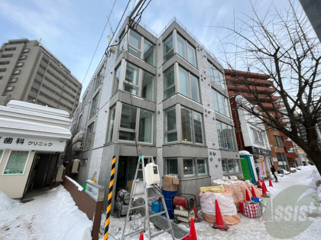 建物外観　札幌市中央区北６条西「ＰＲＩＭＥＣＯＵＲＴ北円山」