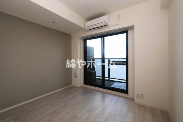 居室・リビング　広々とした洋室です