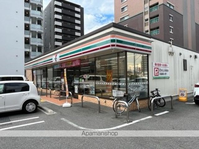 コンビニ　セブンイレブン（コンビニ）まで130m