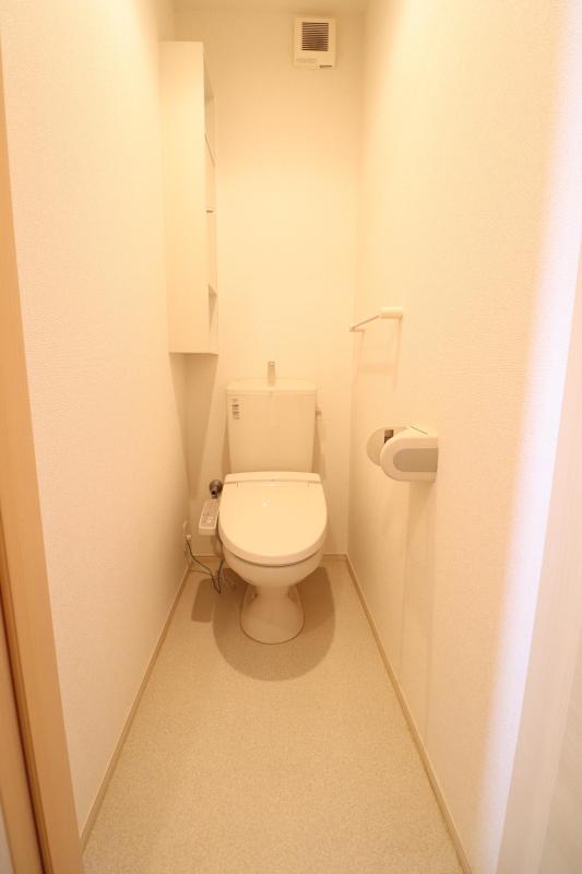 トイレ　温水洗浄暖房便座トイレ