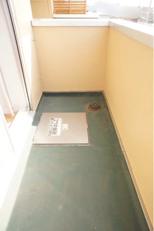 バルコニー　図面と現状に相違がある場合には現状を優先