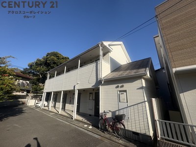 建物外観　敷地内駐車場・駐輪場あり◎