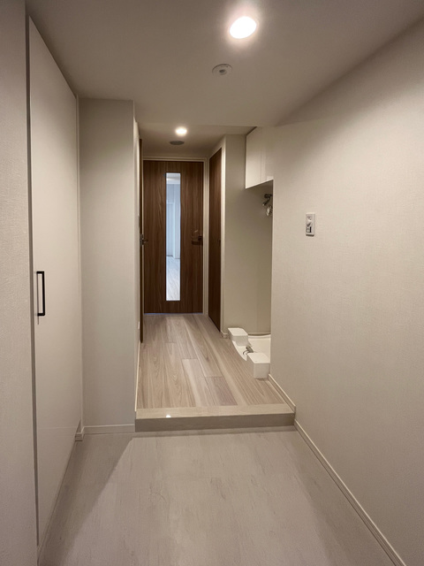 玄関　※写真は同タイプ住戸です。