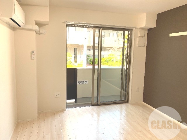 居室・リビング　明るいお部屋です♪