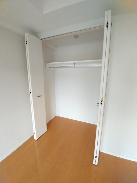収納　６帖洋室の収納です♪