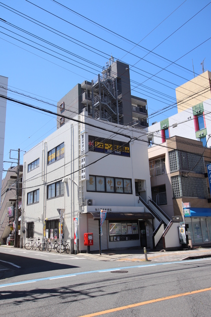 郵便局　坂戸駅前郵便局（郵便局）まで500m