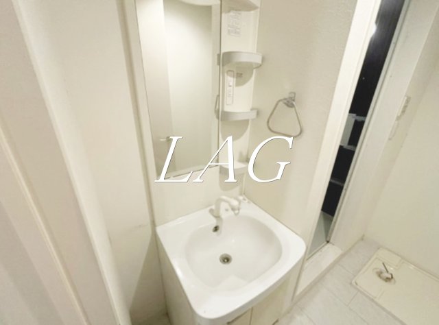 洗面設備　独立洗面台です。