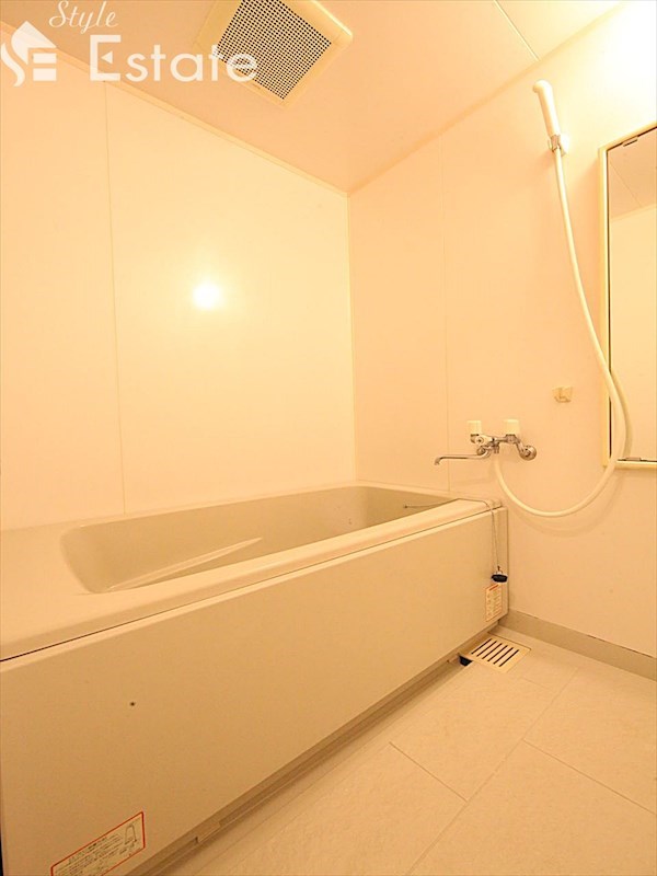 バス・シャワールーム　バスルーム