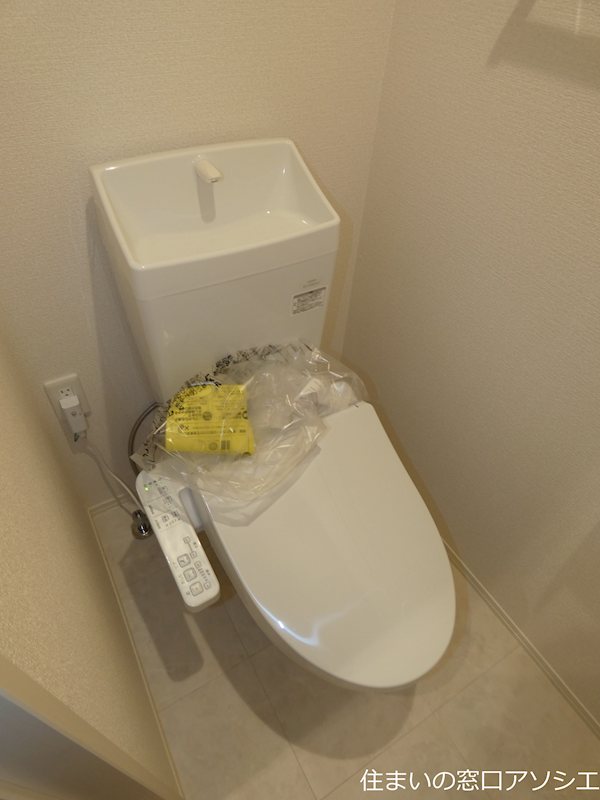 トイレ　ウォシュレット便座