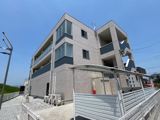 居室・リビング　外観写真（昼）