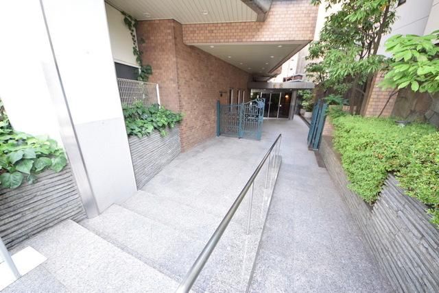 建物外観　★駅徒歩１分☆