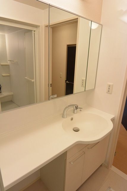 洗面設備　★3面鏡付き洗面台★