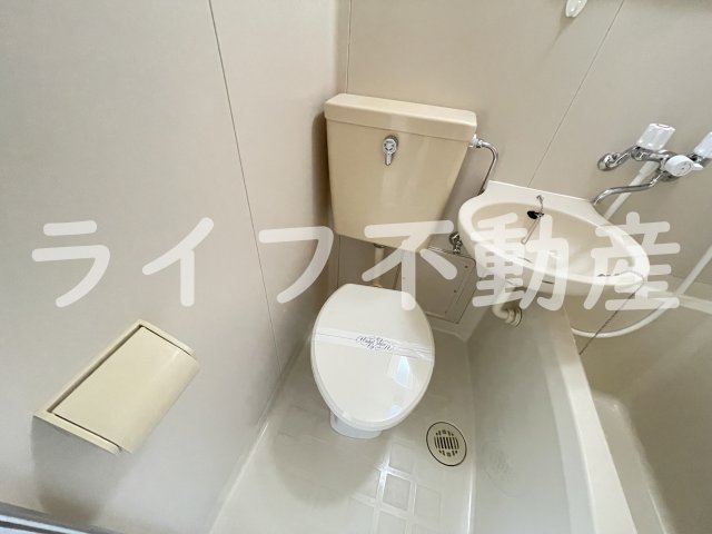 トイレ　清潔感のあるトイレです