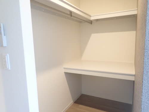 収納　ウォークインクローゼット