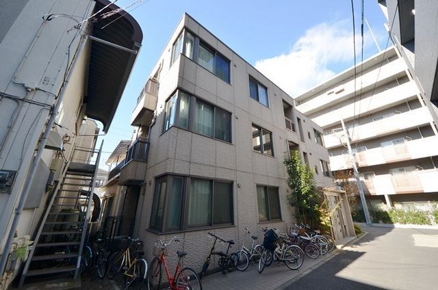 建物外観　★最寄りは人気の高円寺です★
