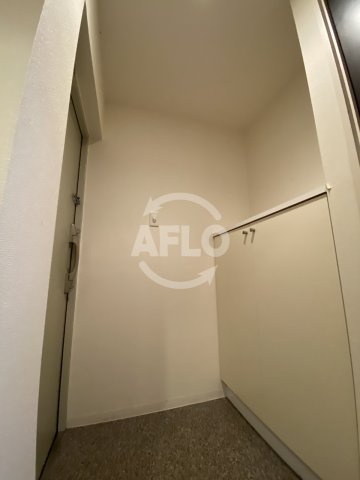 玄関　デセンテ北梅田　玄関スペース