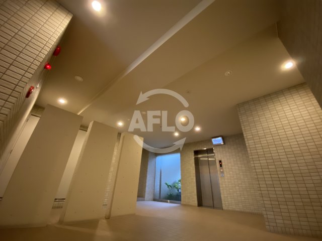 ロビー　デセンテ北梅田