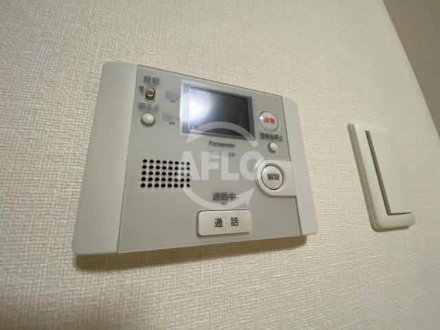 セキュリティ　デセンテ北梅田　TV付モニターフォン