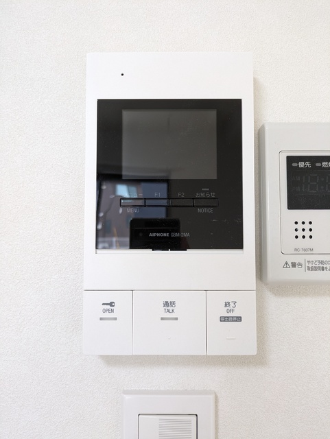 セキュリティ　★訪問者の確認ができるＴＶモニターホン★※別室参考写真