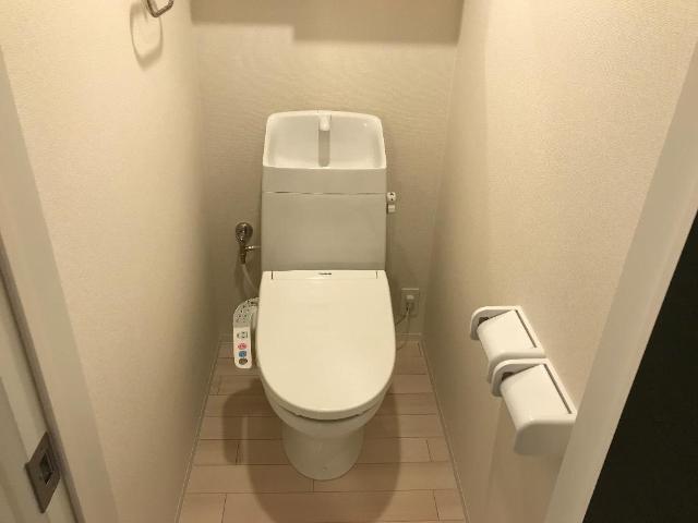 トイレ　トイレ