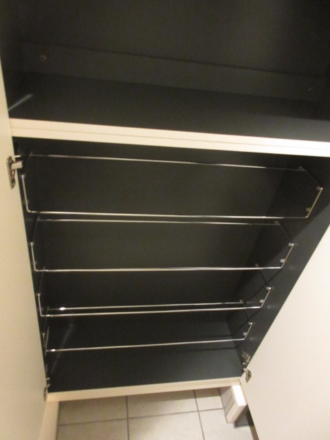 玄関　同建物別号室画像