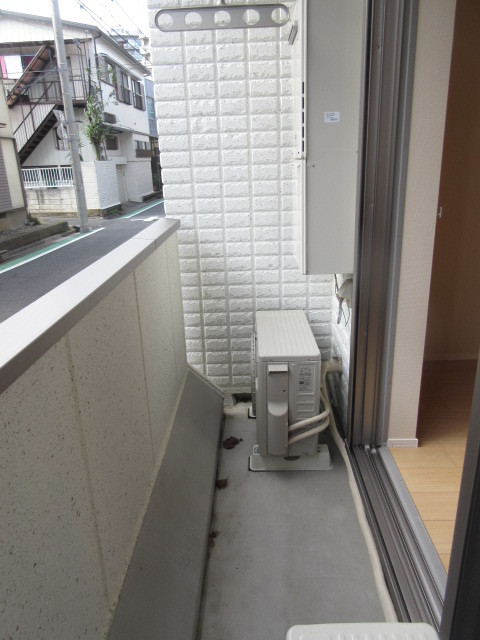 バルコニー　同建物別号室画像