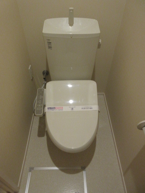 トイレ　同建物別号室画像