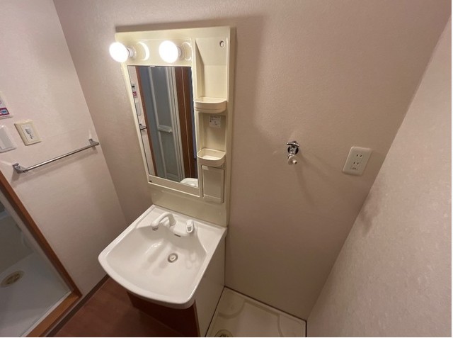 洗面設備　洗髪洗面化粧台