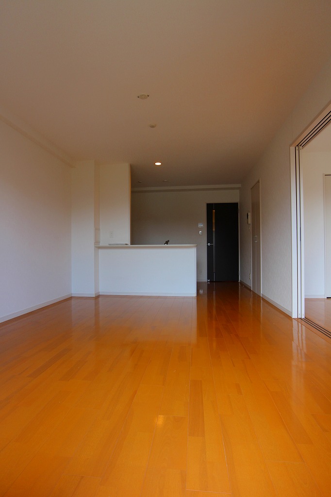 居室・リビング　・別号室参考写真