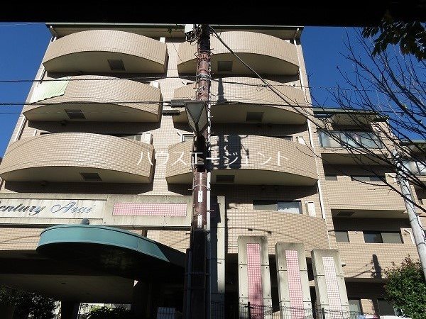 建物外観　5階建てのマンションです。