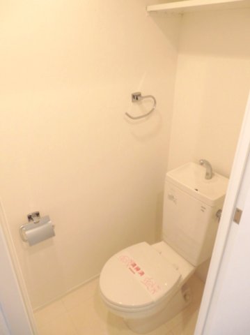 トイレ　タオル掛け付