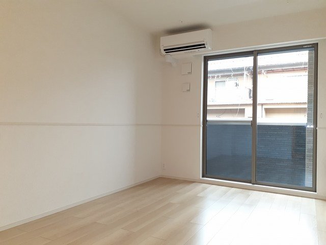 居室・リビング　ゆったり過ごせる居間です