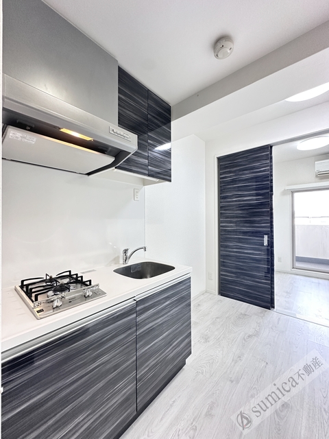 キッチン　ガス２口コンロ完備♪