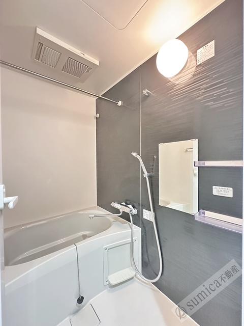 バス・シャワールーム　雨の日も安心な浴室乾燥機完備