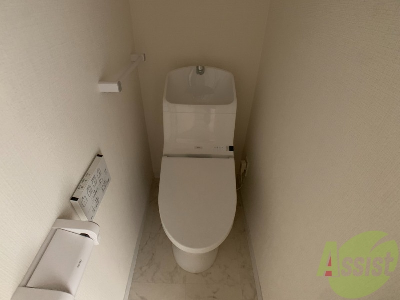 トイレ　お手洗いはお風呂と別にあるため、清潔に使えますよ～