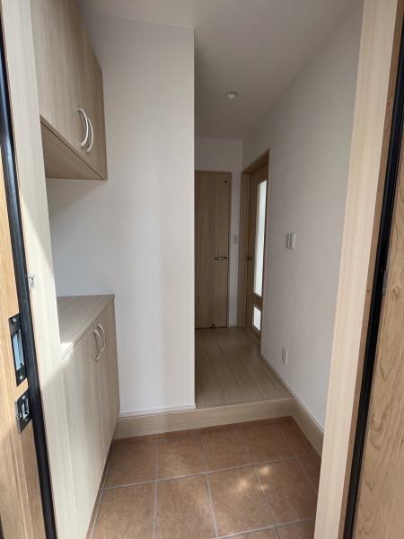 玄関　広々した玄関ホール