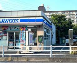 コンビニ　ローソン 蕨北町五丁目店（コンビニ）まで1013m