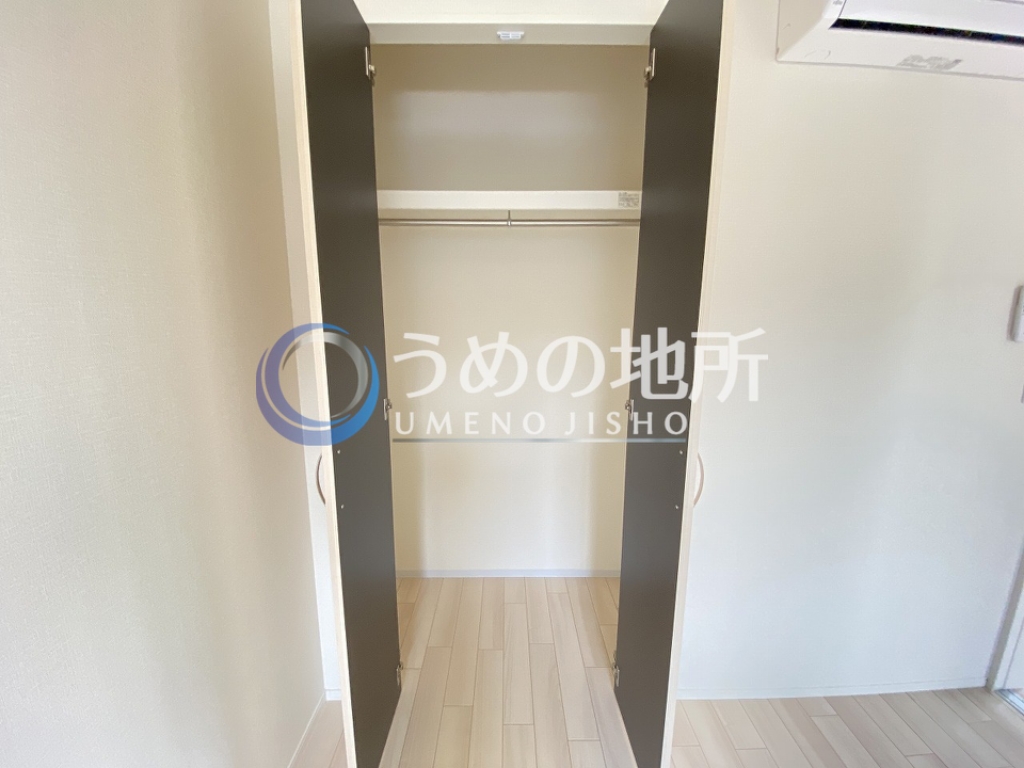 収納　洋室２収納