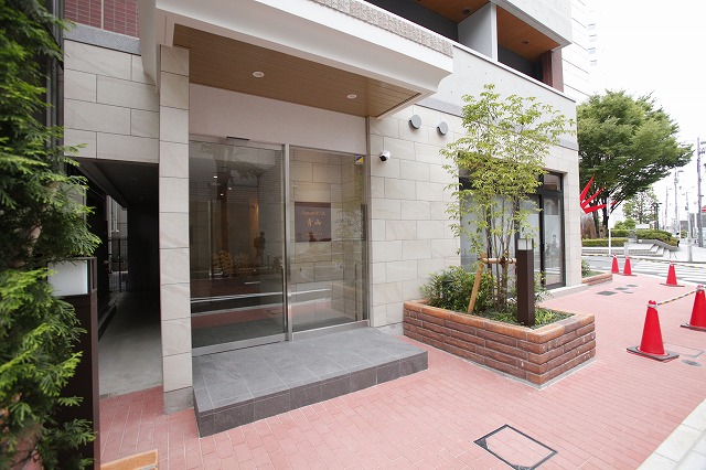 エントランス　エントランス