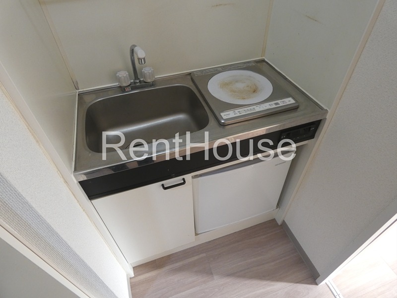 キッチン　別号室の参考写真となります