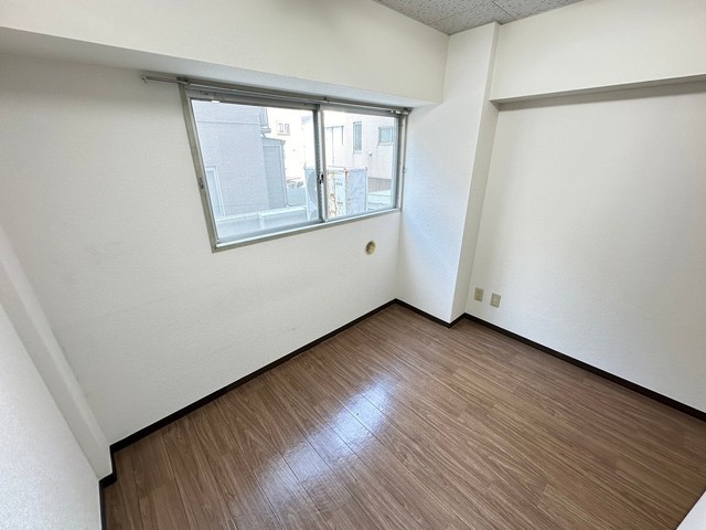 居室・リビング　別号室の写真です