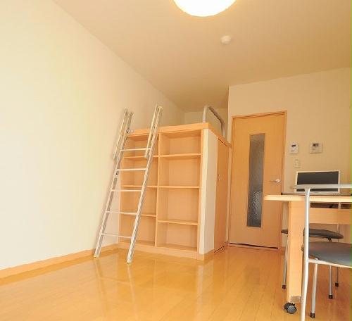 その他設備　造付けベッド