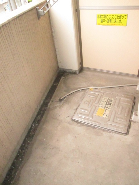 バルコニー　※クリーニング前の写真です※