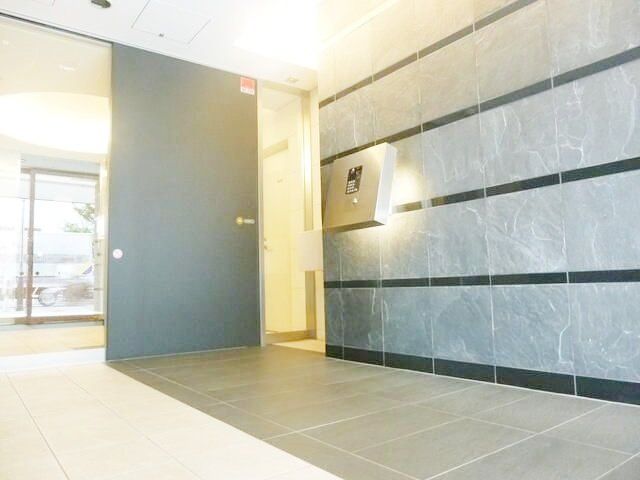 エントランス　部屋探しは株式会社　タウンハウジング　までお気軽にお問合せ…