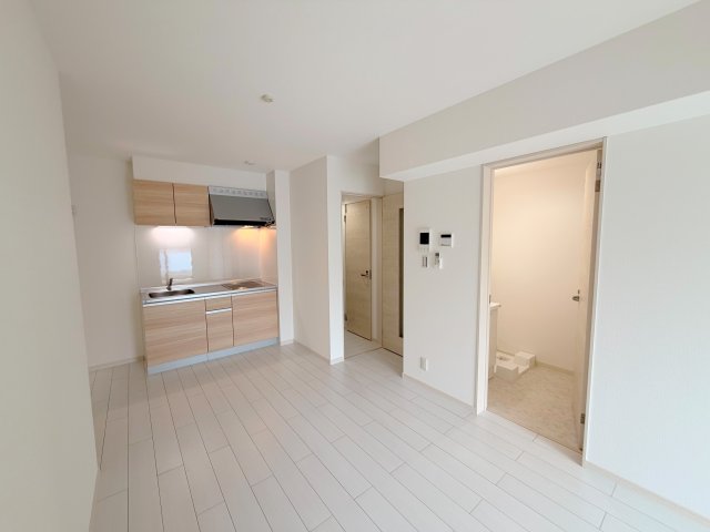 居室・リビング　明るく広々としたリビングです。