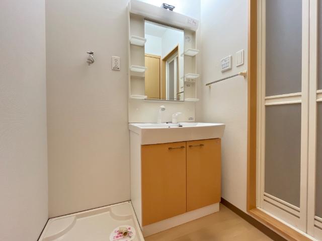 洗面設備　洗髪洗面化粧台