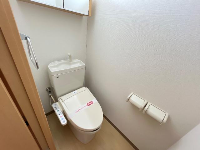 トイレ　シャワー付トイレ