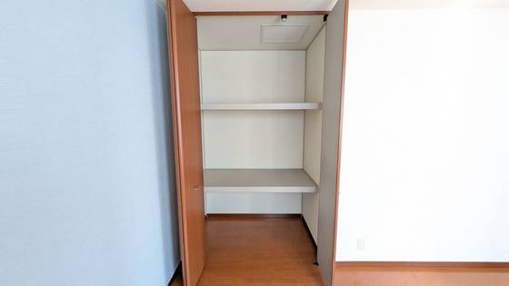 収納　※別部屋の写真です